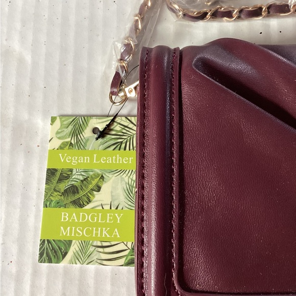Badgley Mischka Plum Crossbody Bag with Chain Strap - Picture 2 of 9